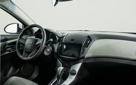 Chevrolet Cruze 1.60 автоматическая, фото №1