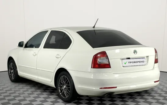 Skoda Octavia 1.60 механика, фото №1