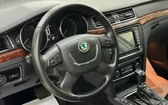 Skoda Superb 1.80 автоматическая, фото №1