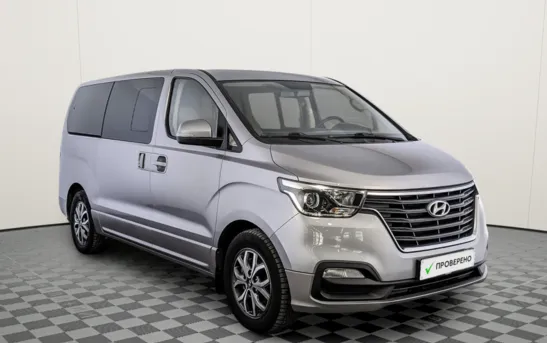 Hyundai H-1 2.50 автоматическая, фото №1