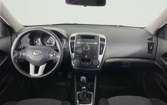 Kia Ceed 1.60 механика, фото №1