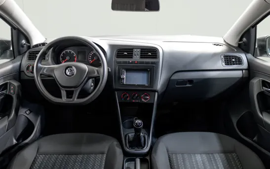 Volkswagen Polo 1.60 механика, фото №1