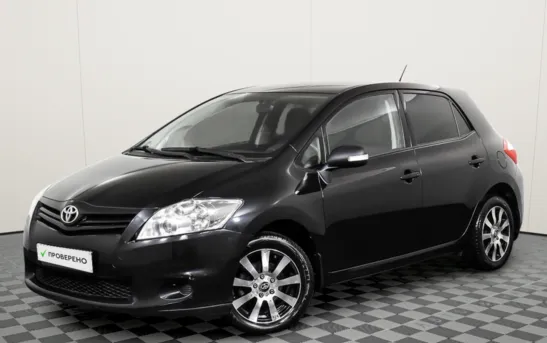 Toyota Auris 1.30 механика, фото №1