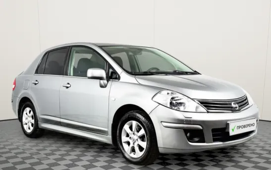 Nissan Tiida 1.60 механика, фото №1