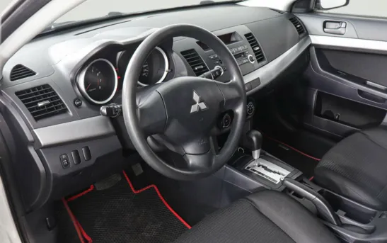 Mitsubishi Lancer 1.50 автоматическая, фото №1