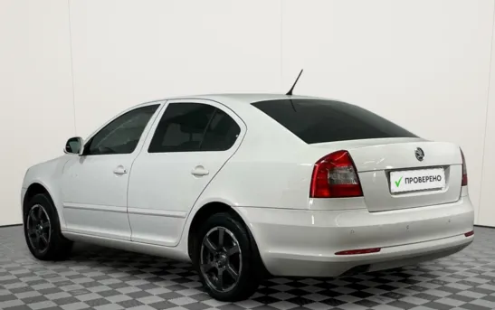 Skoda Octavia 1.60 механика, фото №1